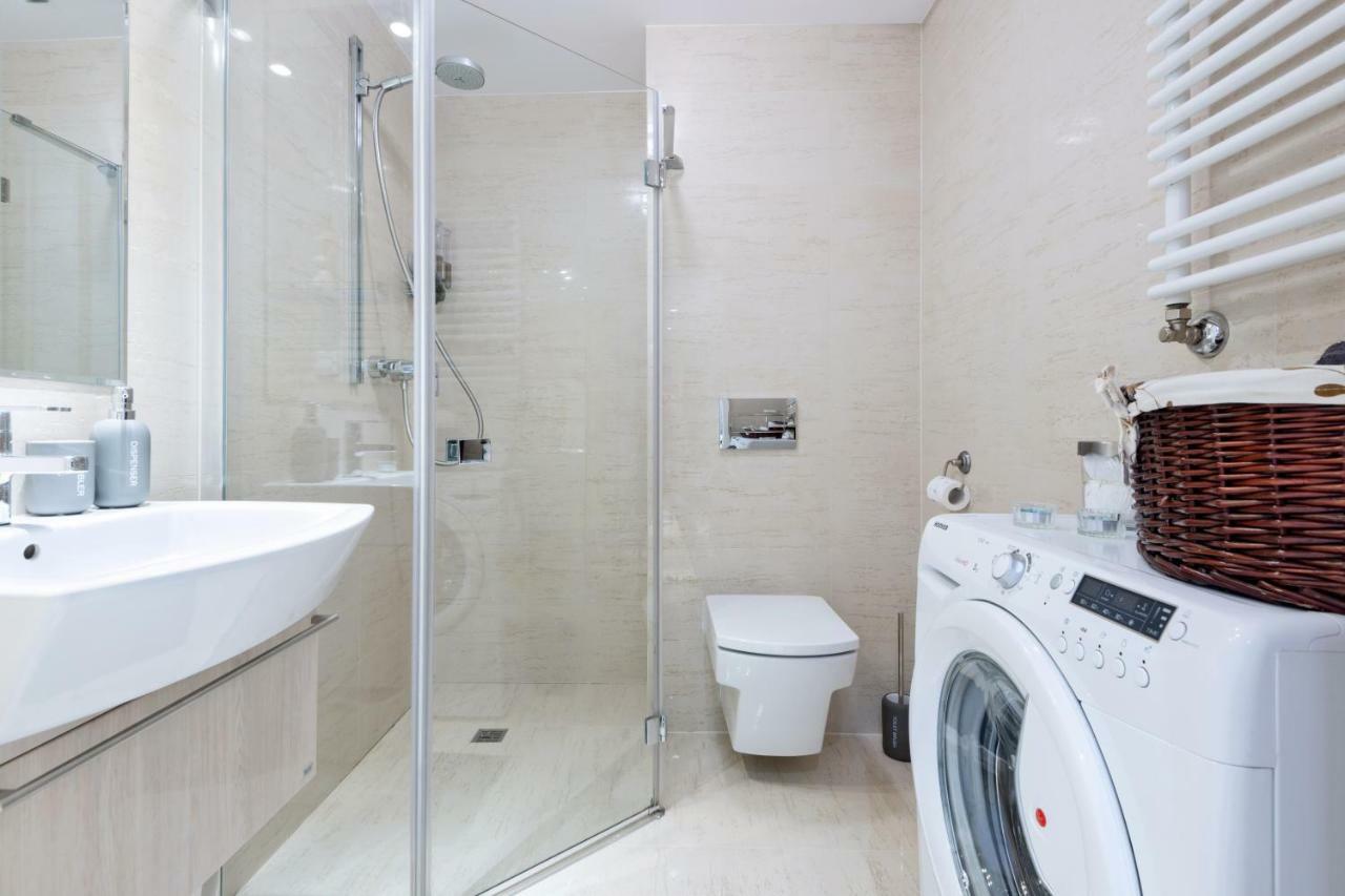 Kopernika8 Miro Apartment With Balcony And Ac 크라쿠프 외부 사진
